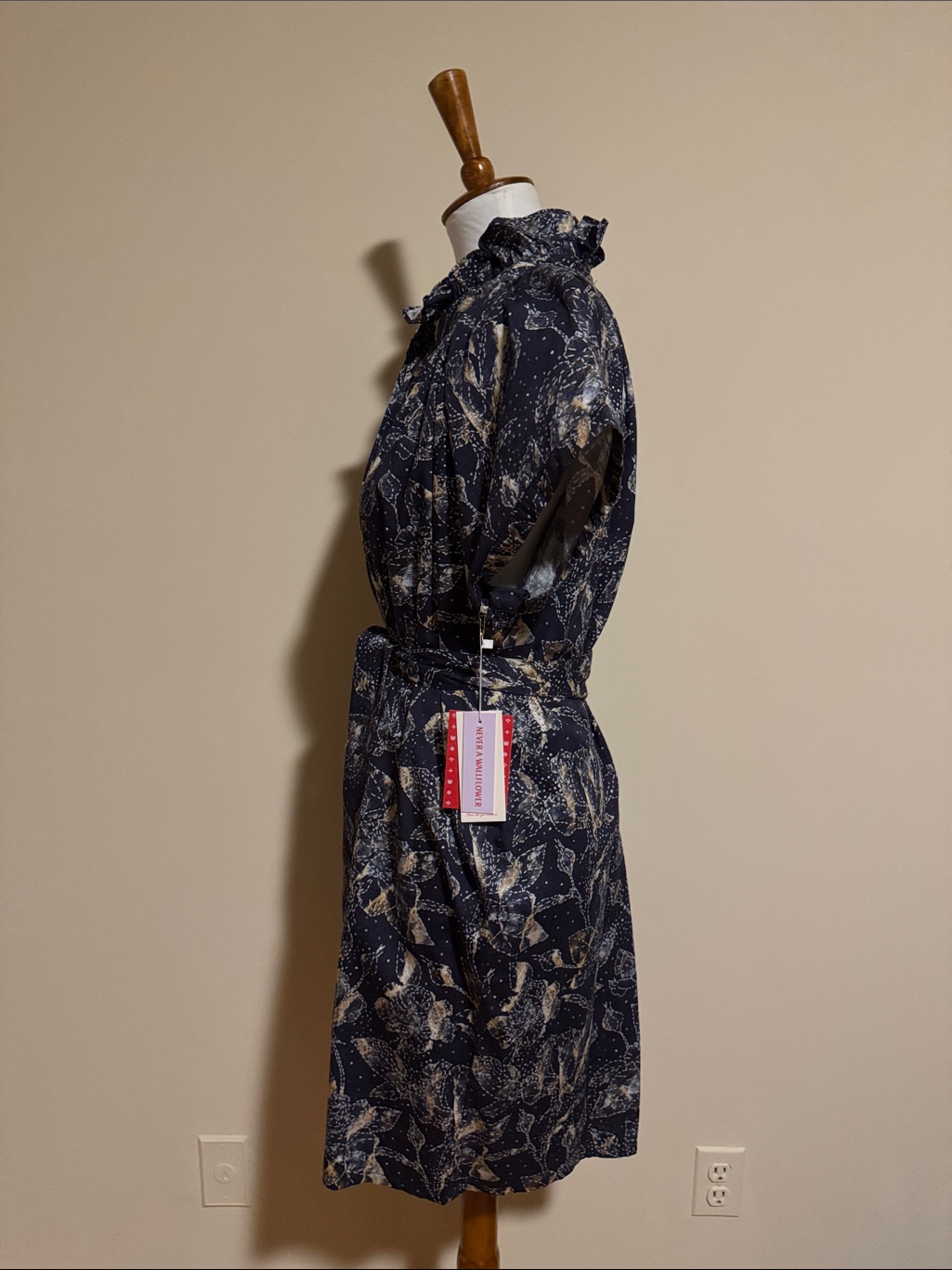 Never A Wallflower Vicki Button Down Dress In Shibori Rose Navy — image 4 of 8